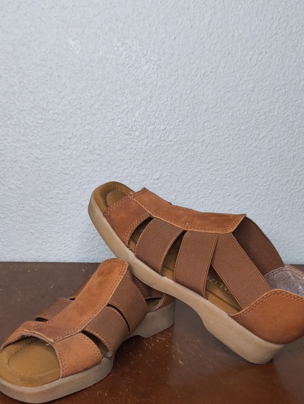 Naturalizer Women's Tan Brown Elastic Strap Flats Size 6 AD
